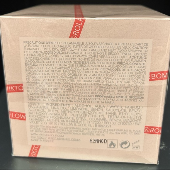 Victor & Rolf flower bomb 50 ml/1.69 oz - Picture 2 of 3